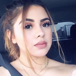 Meet your Posher, Aylin